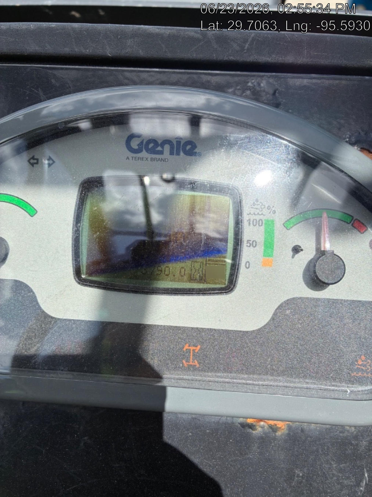 2017 GENIE GTH-1056