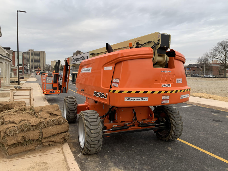 2021 JLG 660SJ