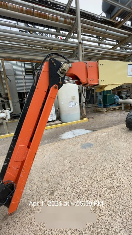 2019 JLG 660SJ