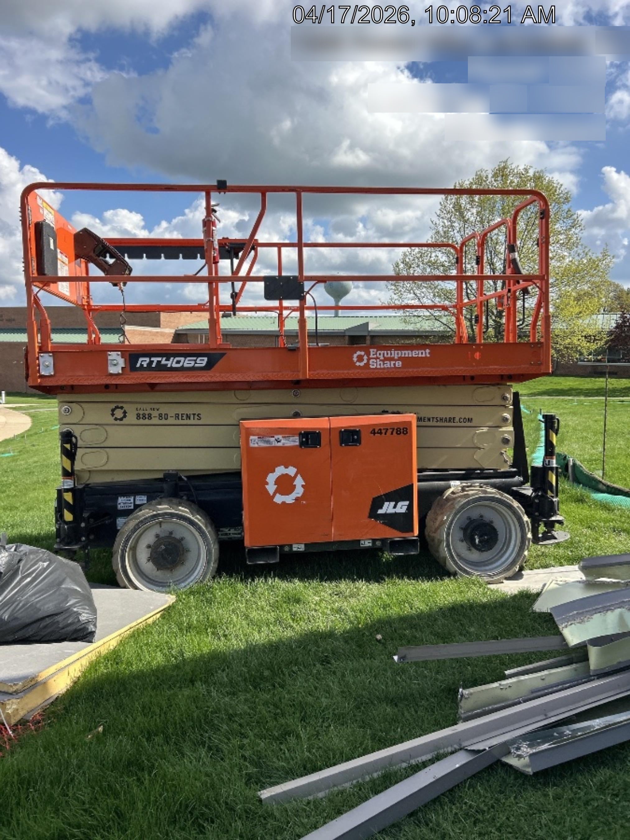 2024 JLG RT4069