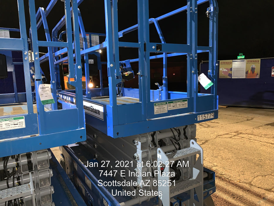 2020 Genie GS-3246 Standard, Folding full height swing gate