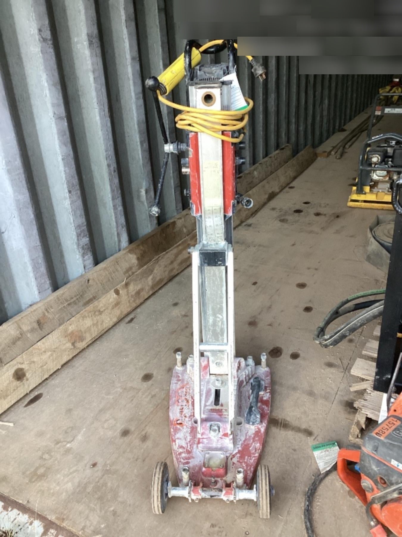 2020 HILTI DD250E
