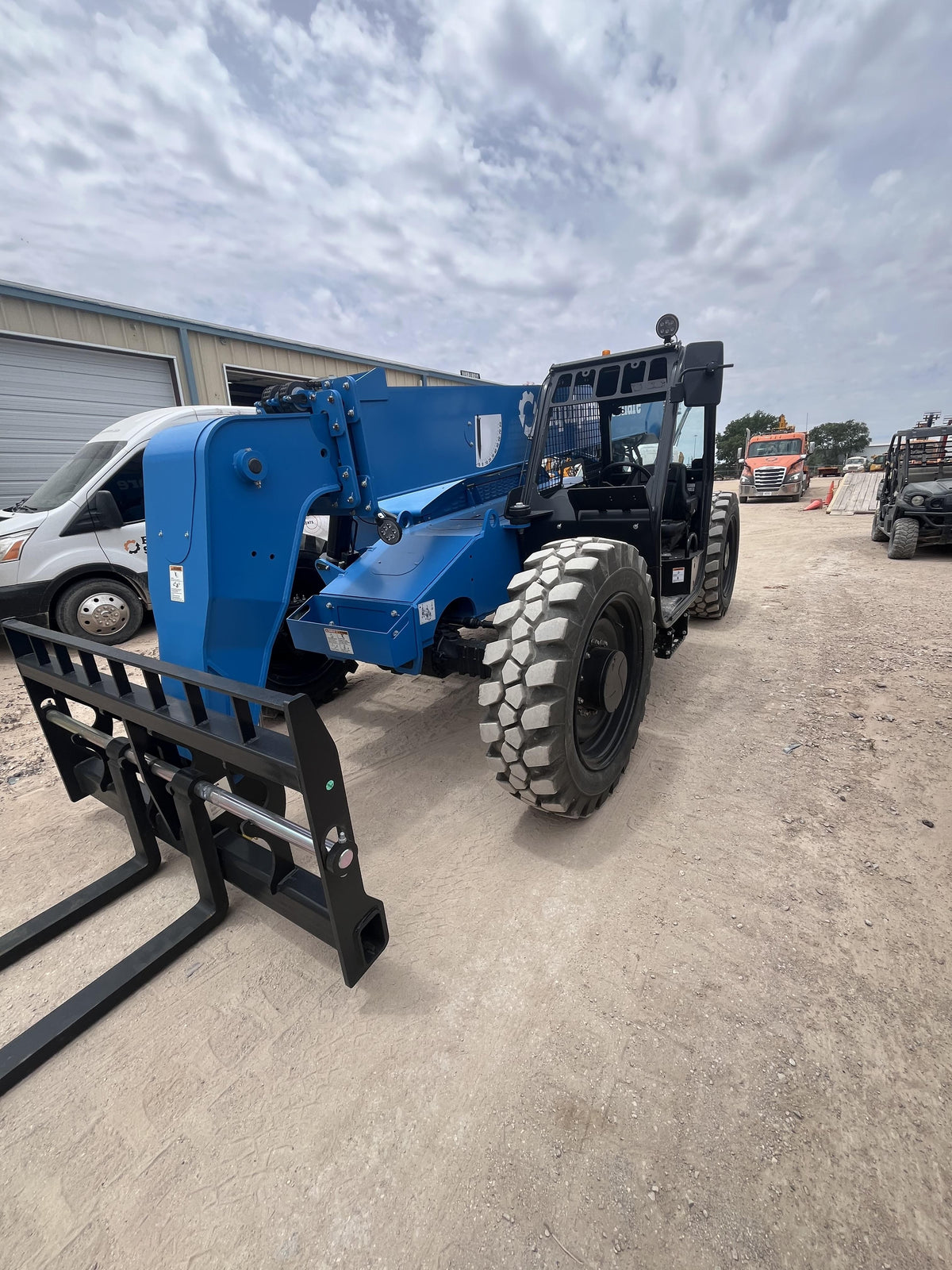 2025 GENIE GTH-844