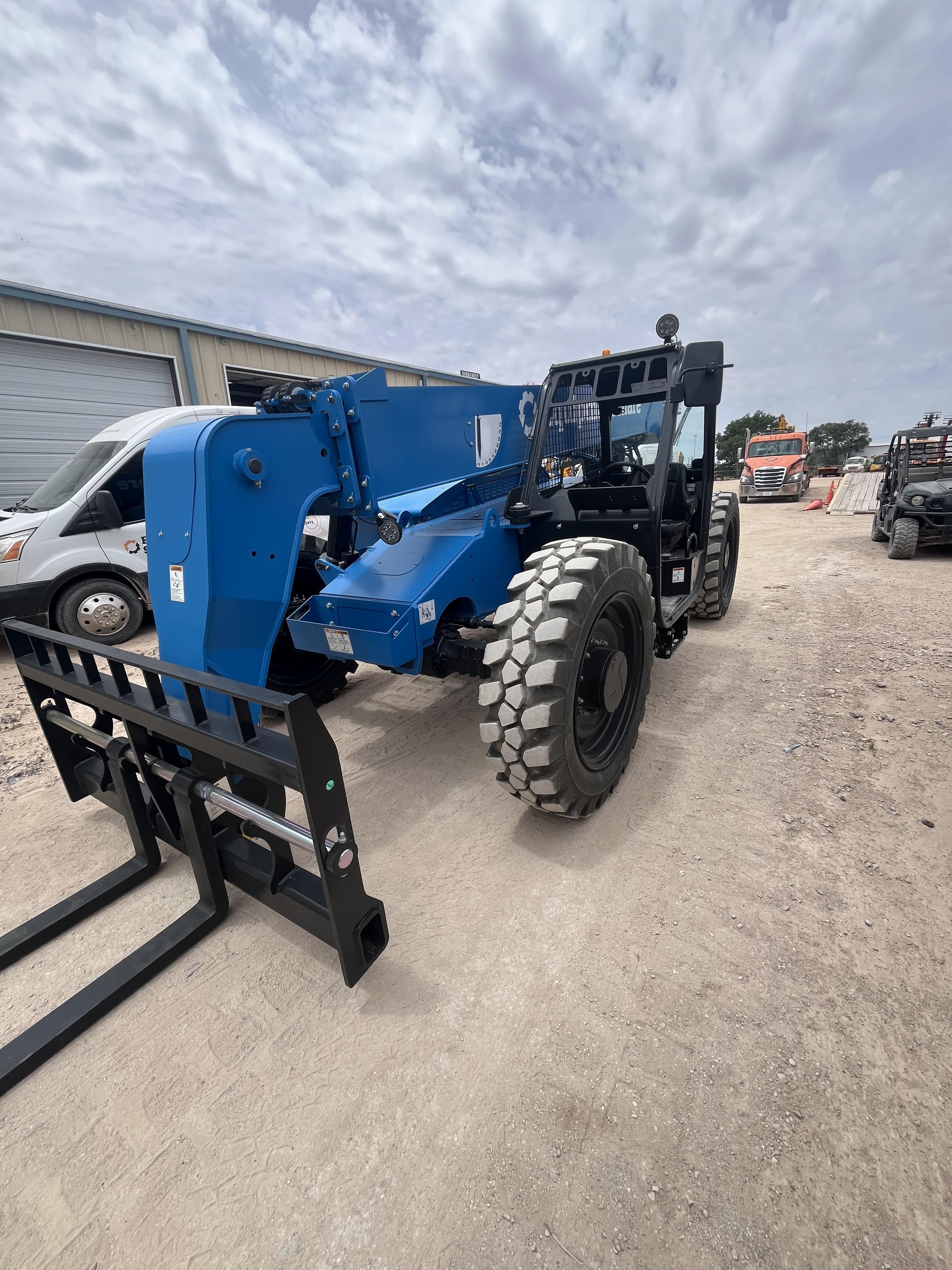 2025 GENIE GTH-844