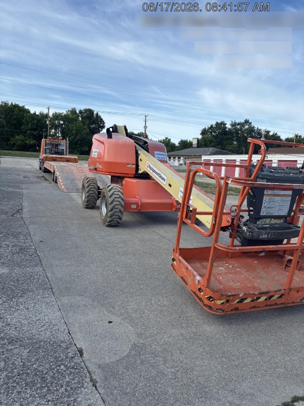 2021 JLG 400S