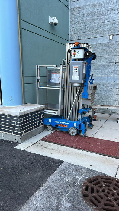 2022 GENIE AWP-30S DC