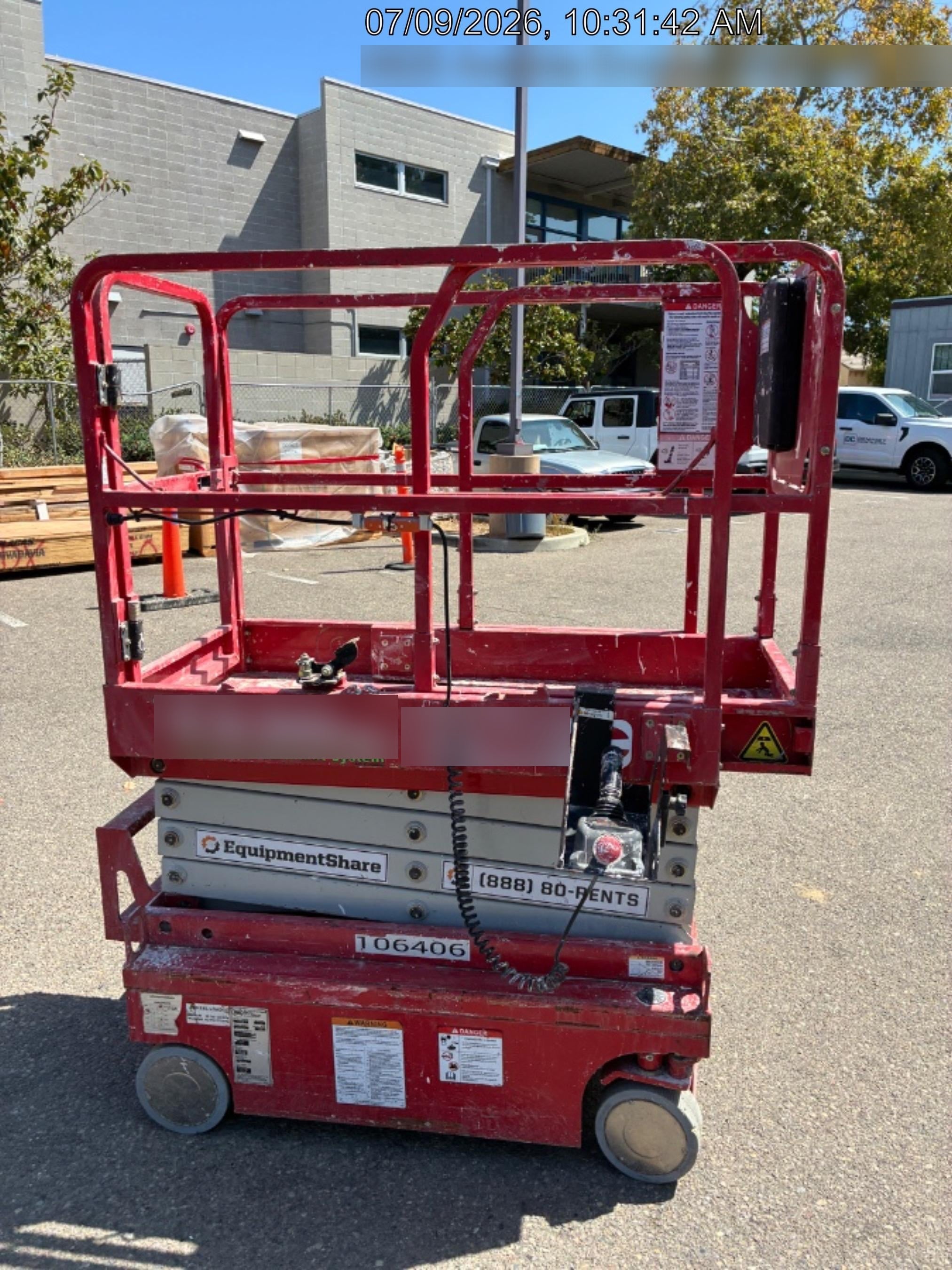 2020 MEC 1330SE Solid NM Tires, Steel Swing out Doors, LCS, Beacon, 900W Inverter
