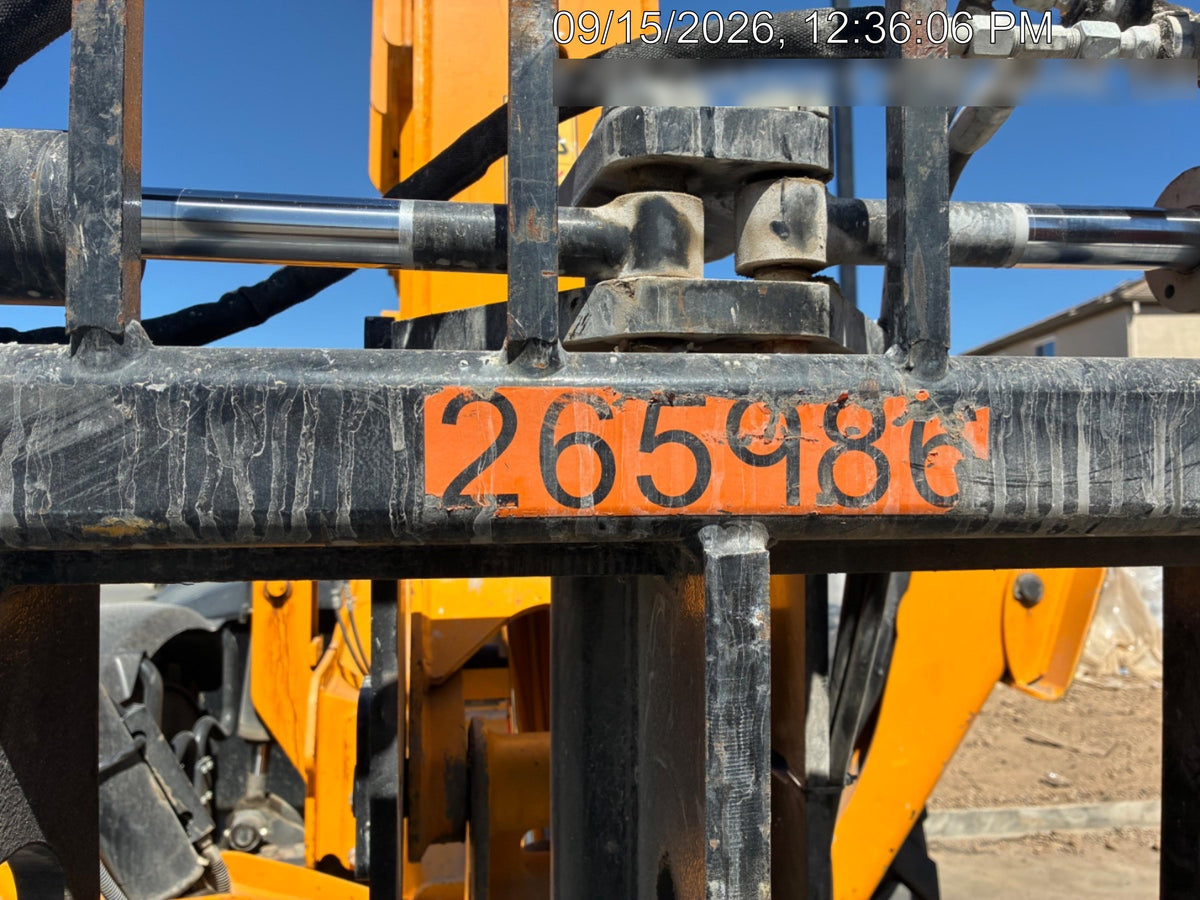 2022 JCB 332/E5286