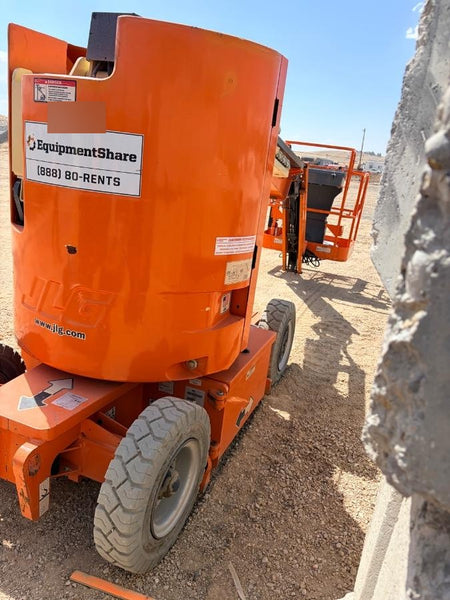 2019 JLG E300AJP