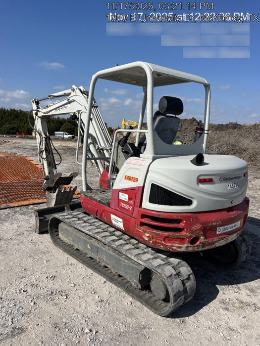 2021 TAKEUCHI TB250-2