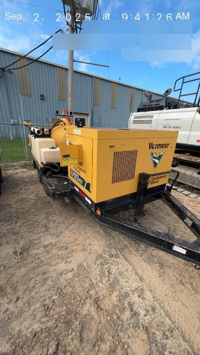 2021 Vac-Tron LP573XDT T4 Koehler Diesel Engine, 500 Gallon Debris Tank, x2 100 Gallon Water Tanks