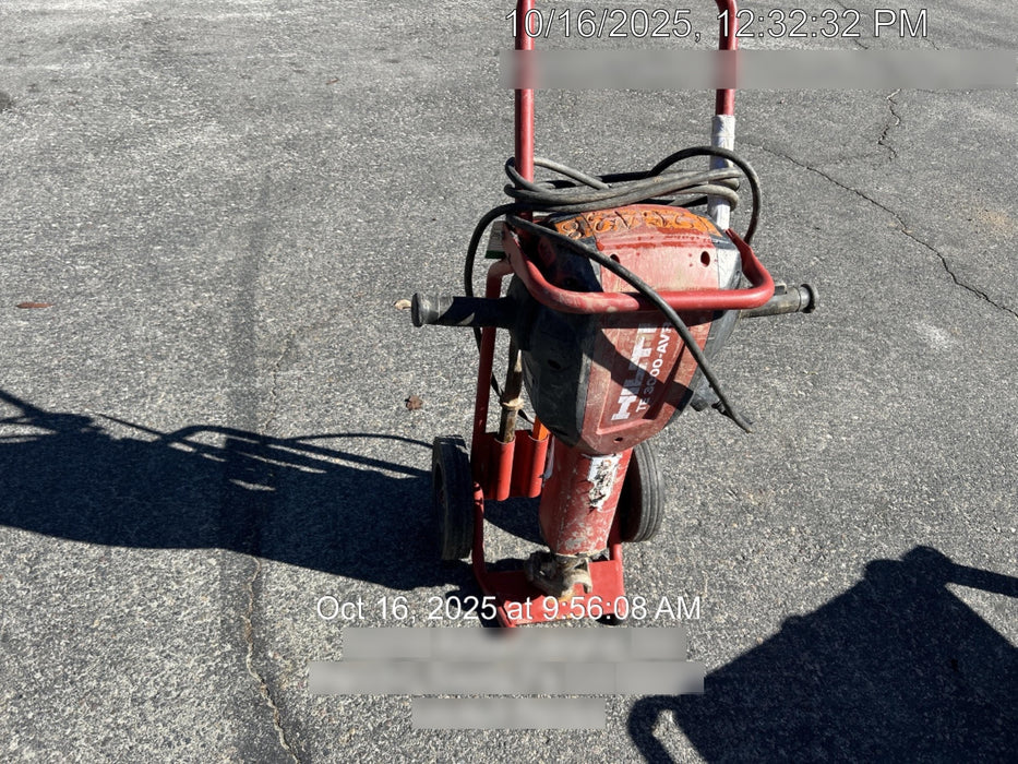 2021 HILTI TE 3000-AVR