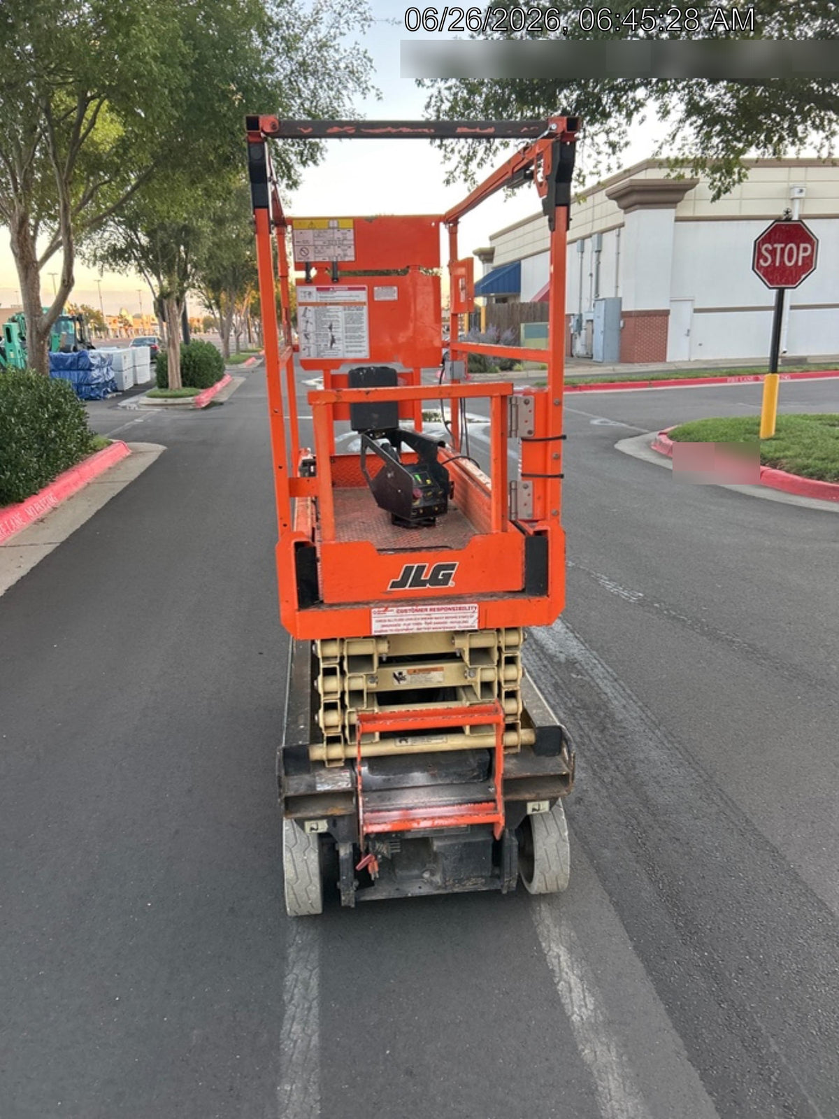 2021 JLG ES1932