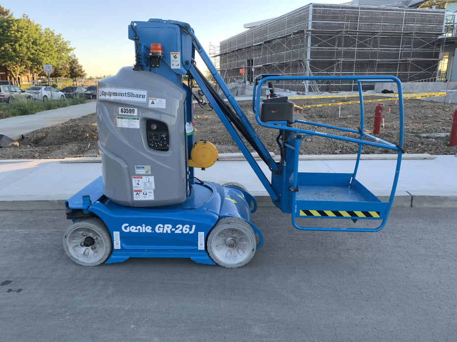 2020 GENIE GR-26J