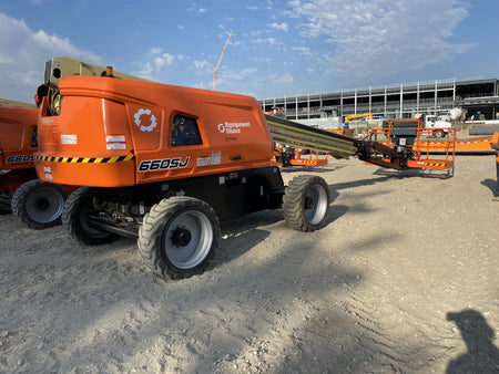 2023 JLG 660SJ