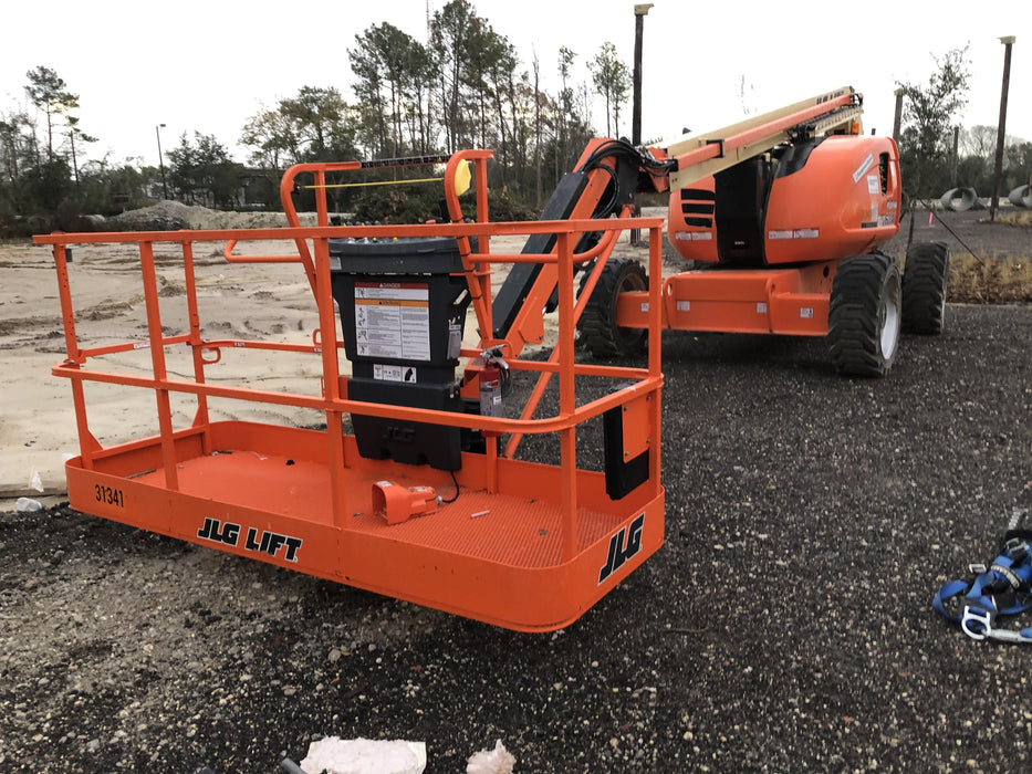 2019 JLG 600AJ
