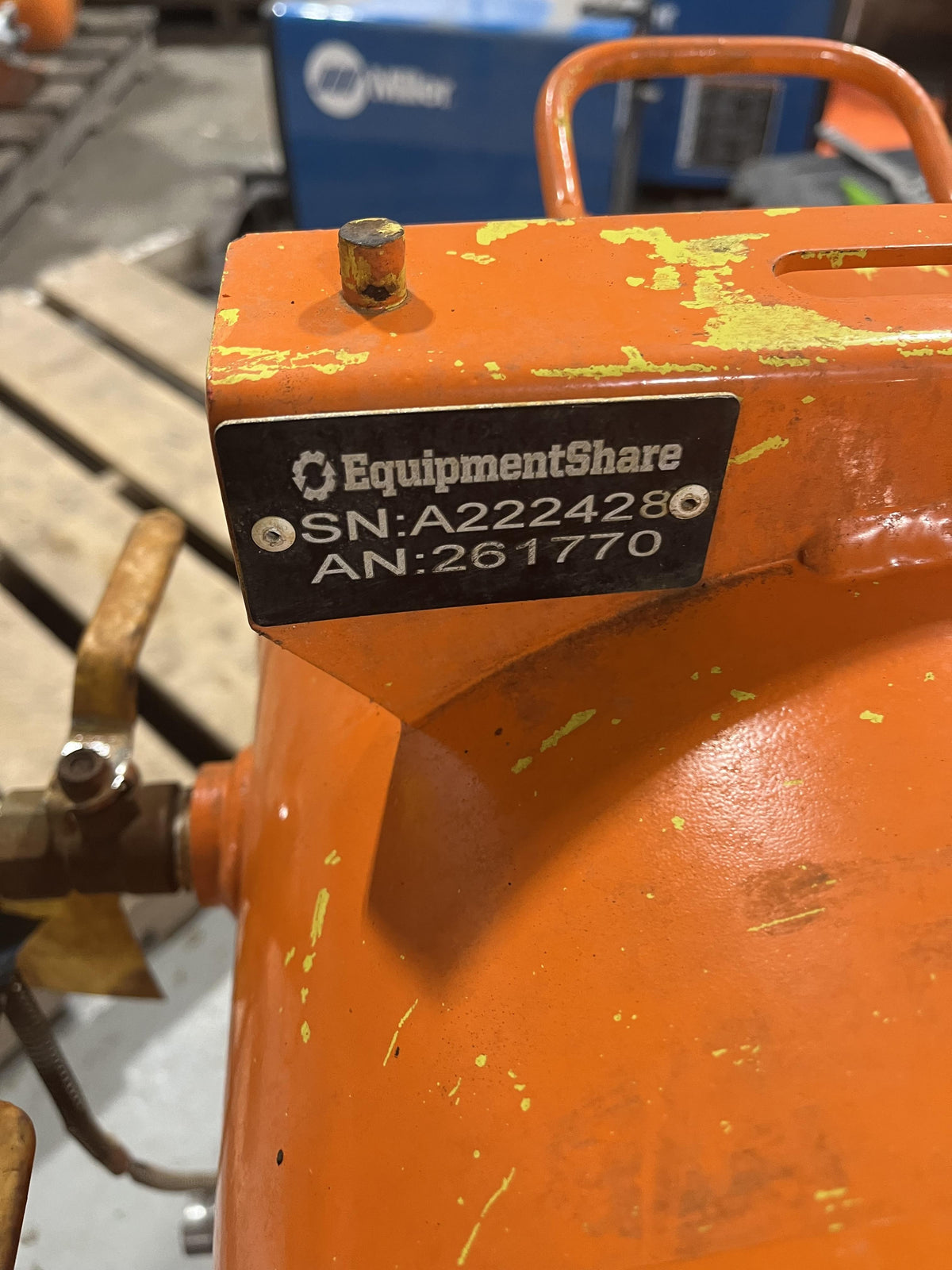 2022 MICHIGAN PNEUMATIC HV-15G-8P-ES-TRACKER