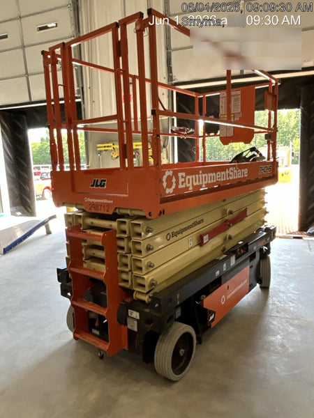 2023 JLG R4045
