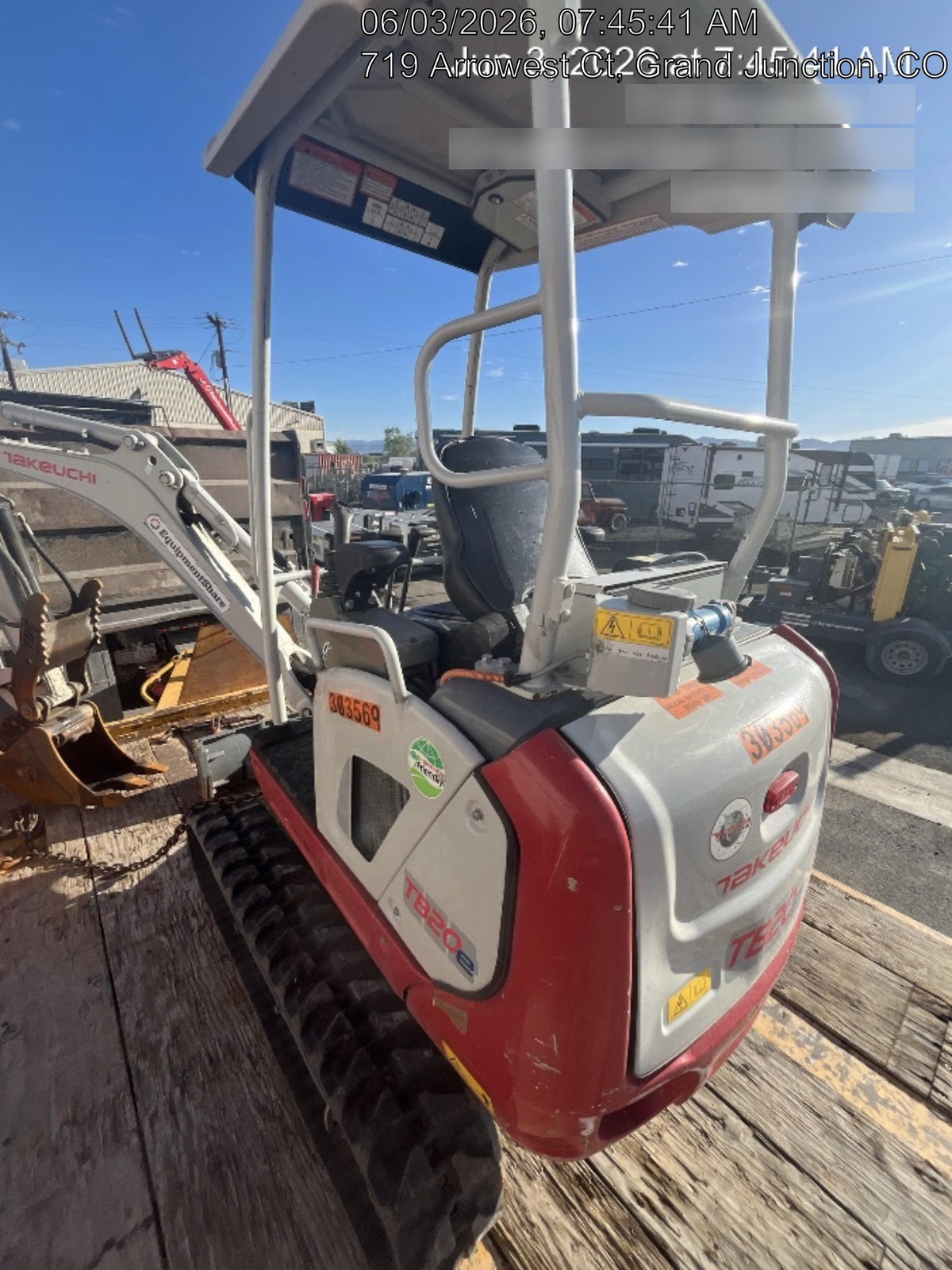 2023 TAKEUCHI TB20e