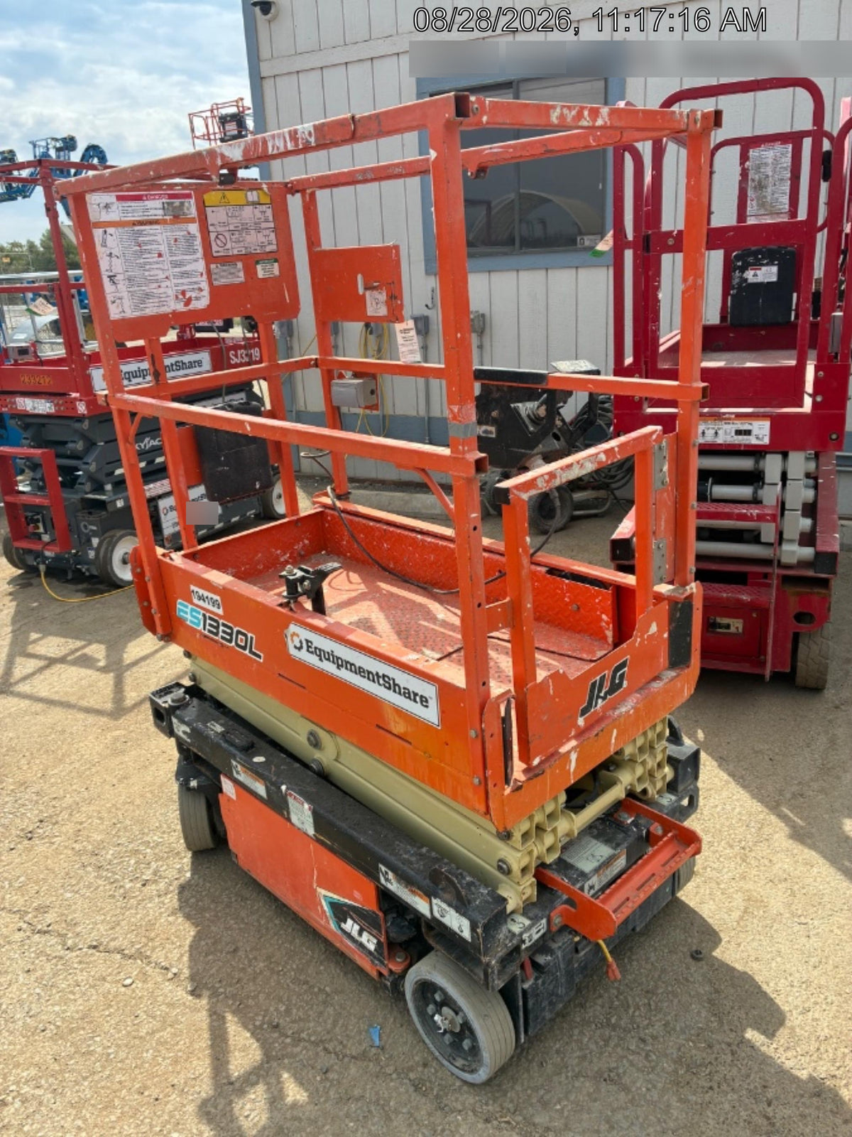 2021 JLG ES1330L