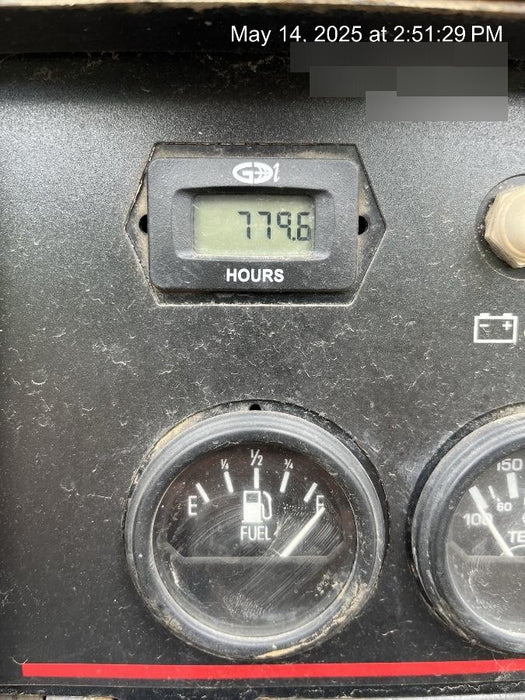 2019 Lincoln Electric Vantage 322 Welder Ready-Pak 3, Two wheel trailer, Fender and Light kit, Cable Rack