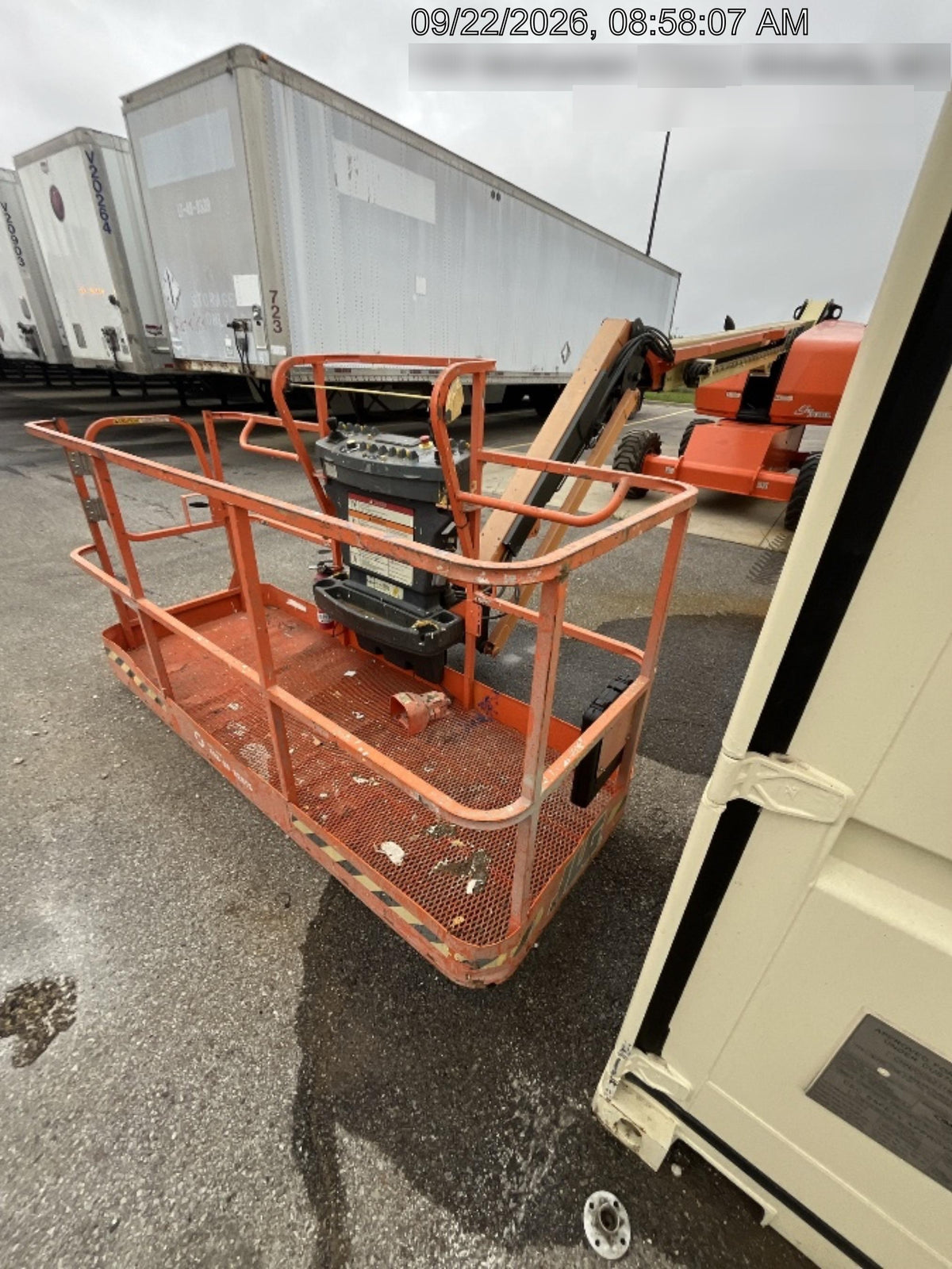 2023 JLG 460SJ