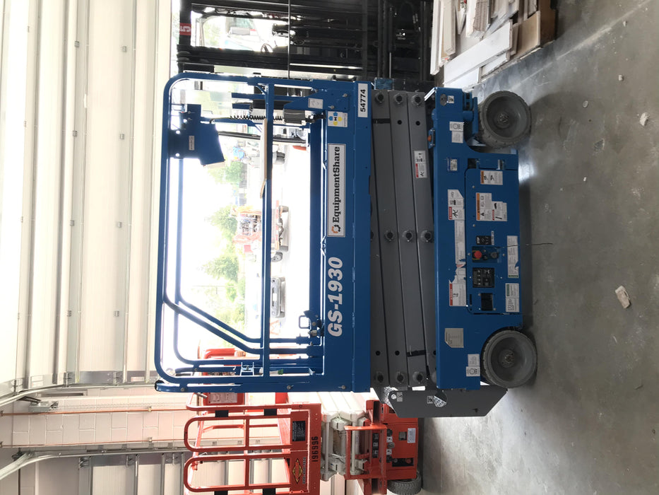 2019 Genie GS-1930 Half Height Swing Gate, 800W Inverter