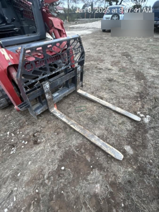 2021 PALADIN 48" Pallet Forks - Paladin