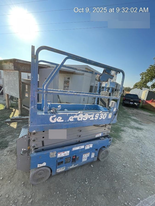 2018 Genie GS-1930 Genie GS-1930 w/Fixed Rail, Chain Entry