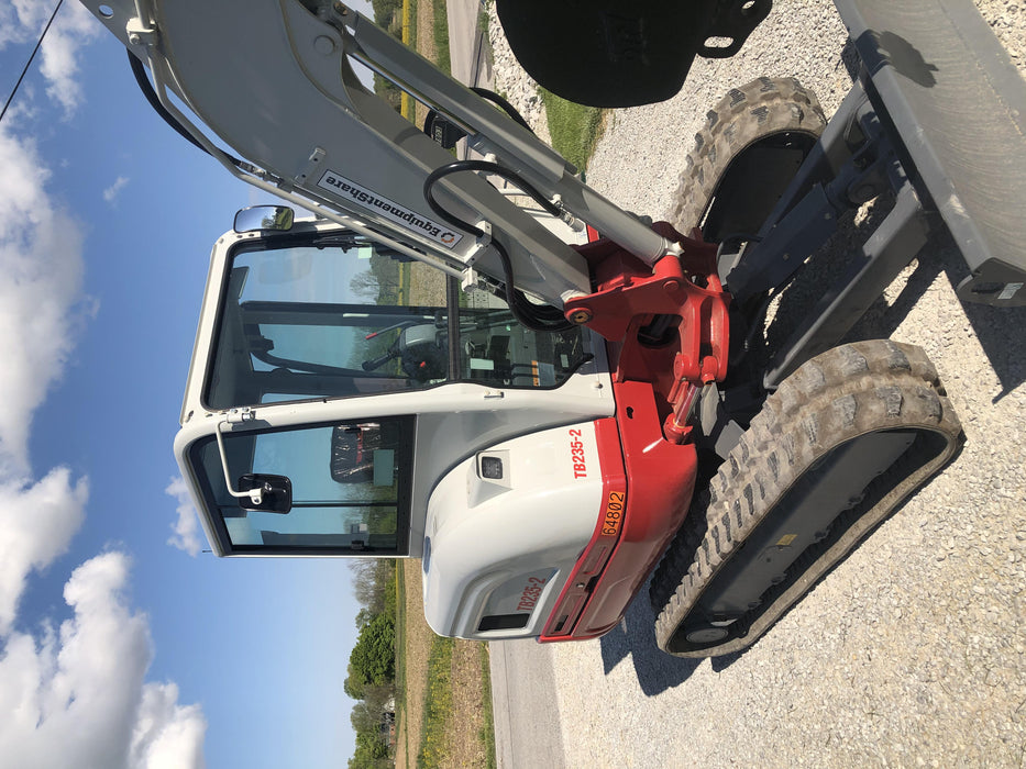 2020 TAKEUCHI TB235-2CR