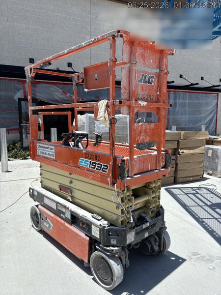 2022 JLG ES1932