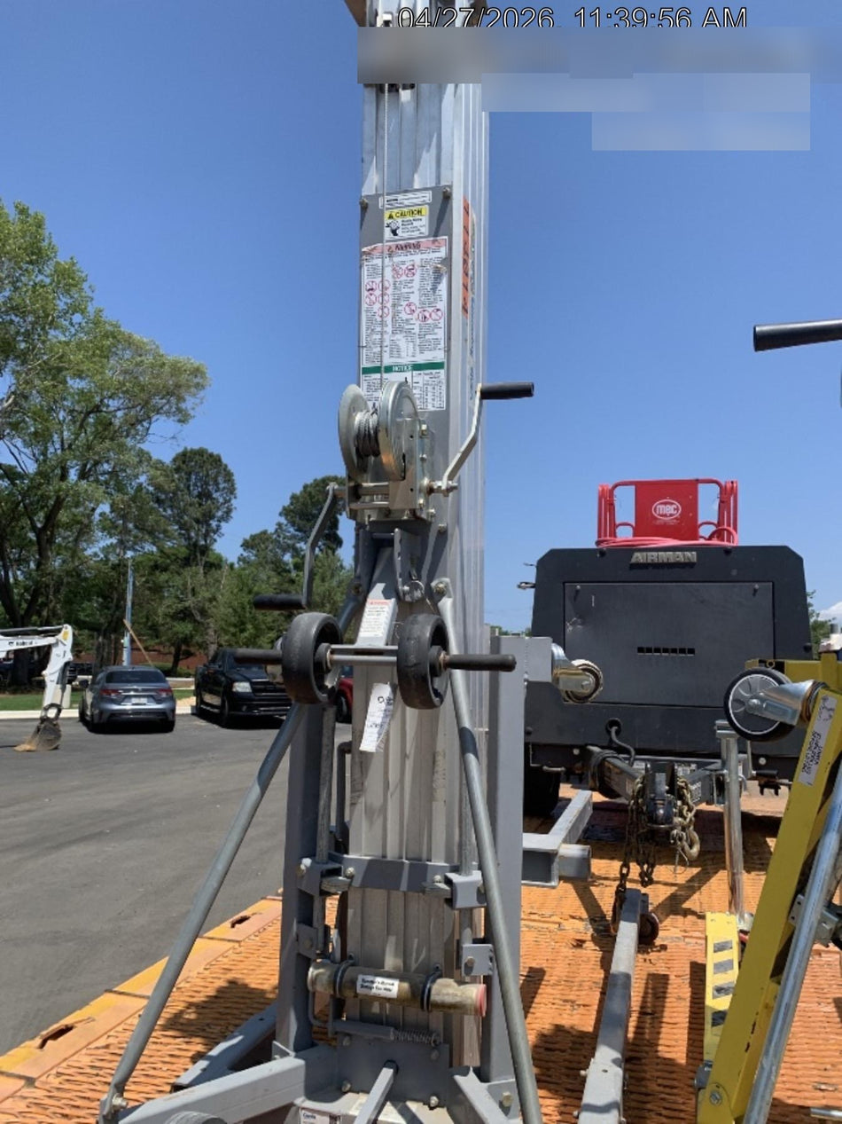 2020 GENIE SLC-24