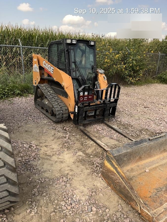 2021 CASE TR270B