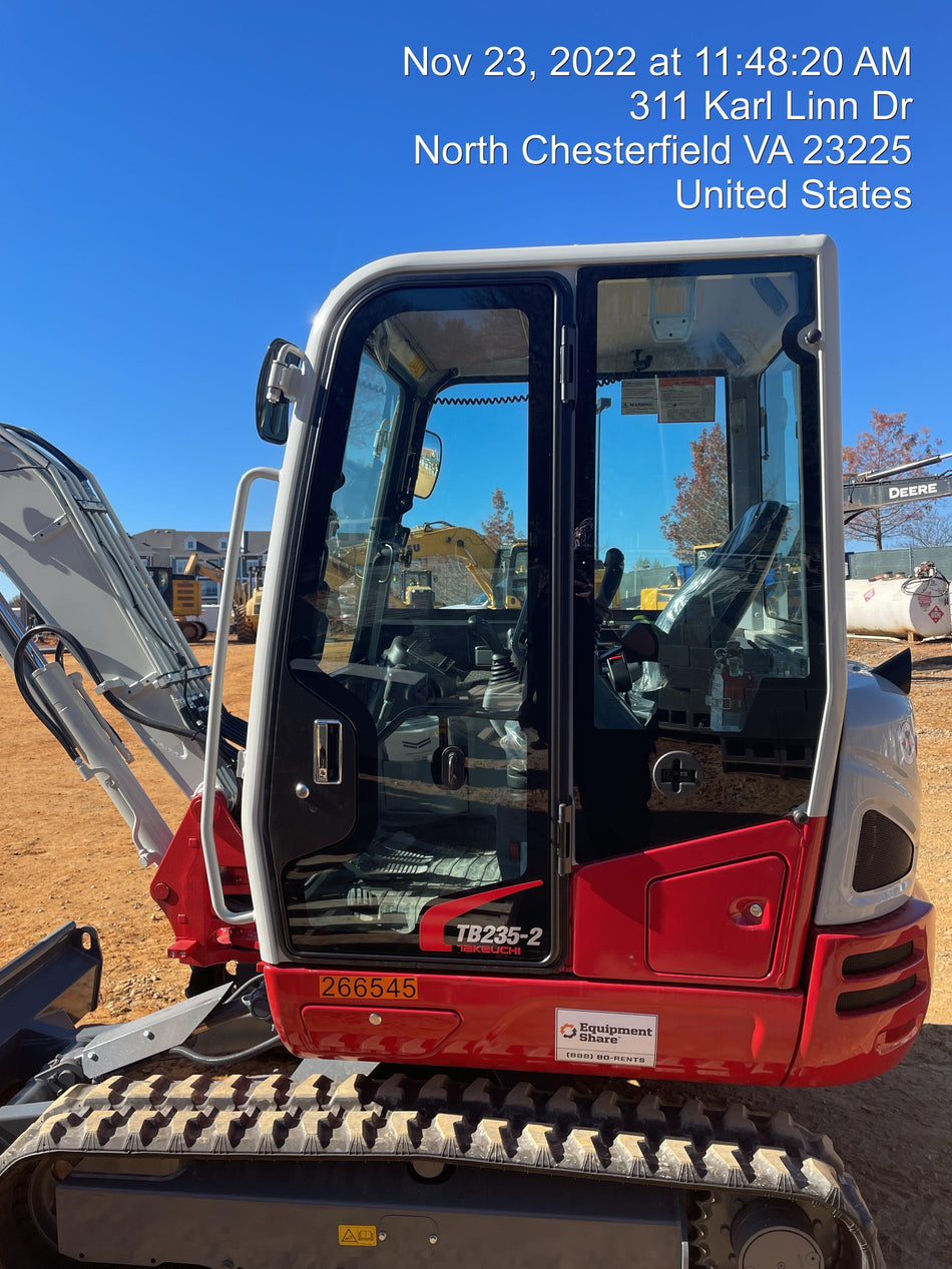 2022 TAKEUCHI TB235-2CR