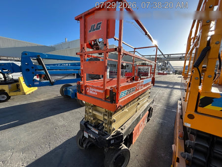 2022 JLG ES2632