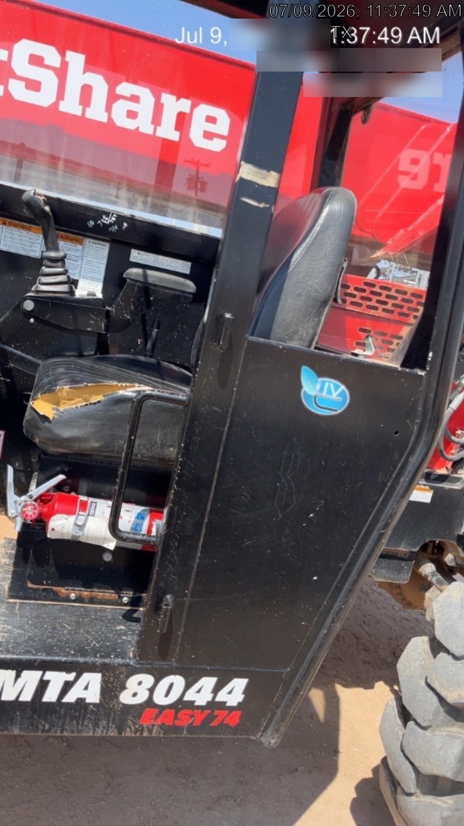 2021 MANITOU MTA8044