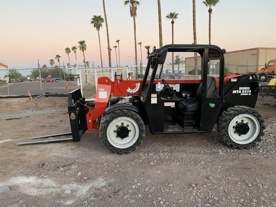 2020 MANITOU MTA5519