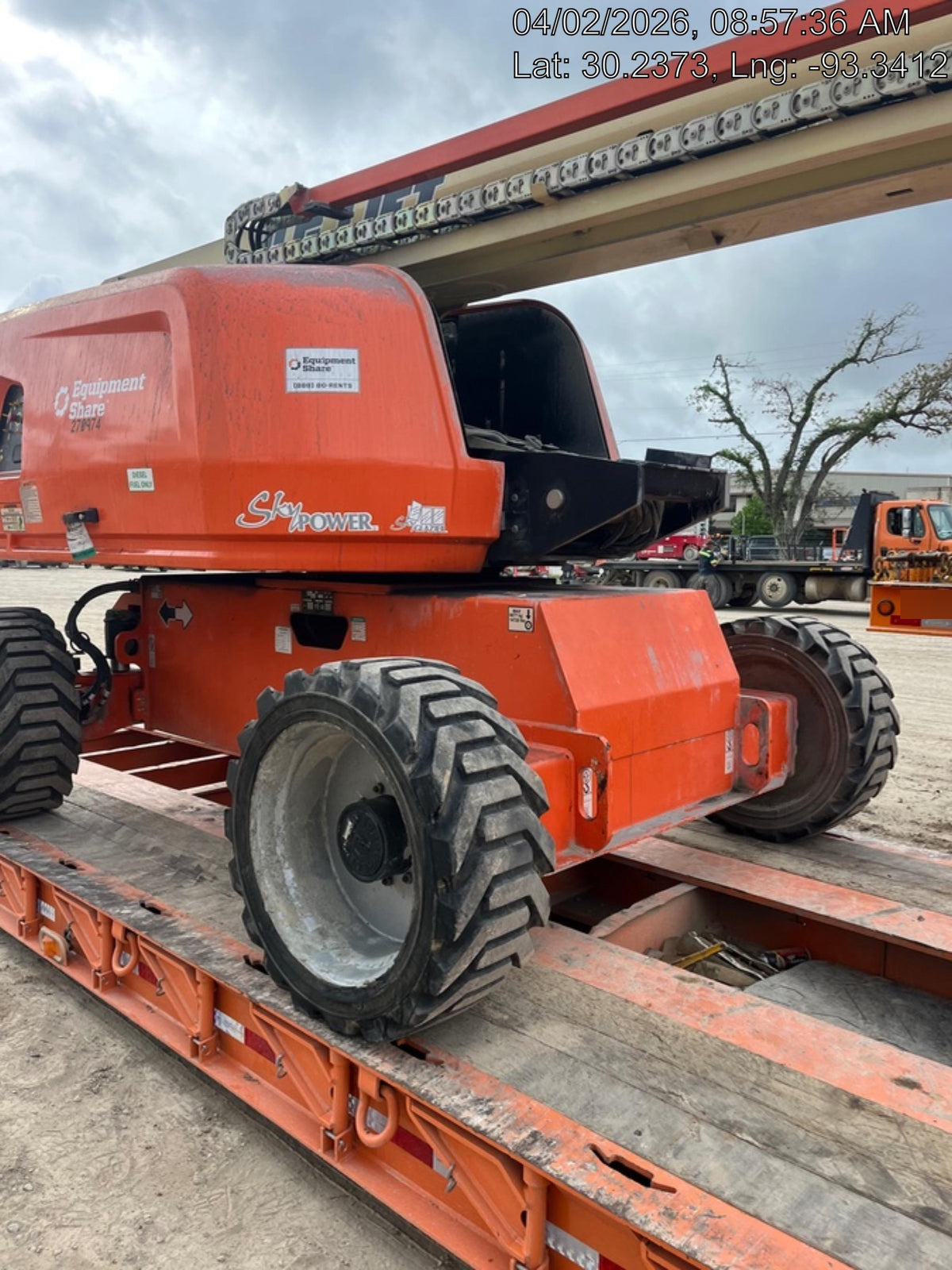 2022 JLG 660SJ