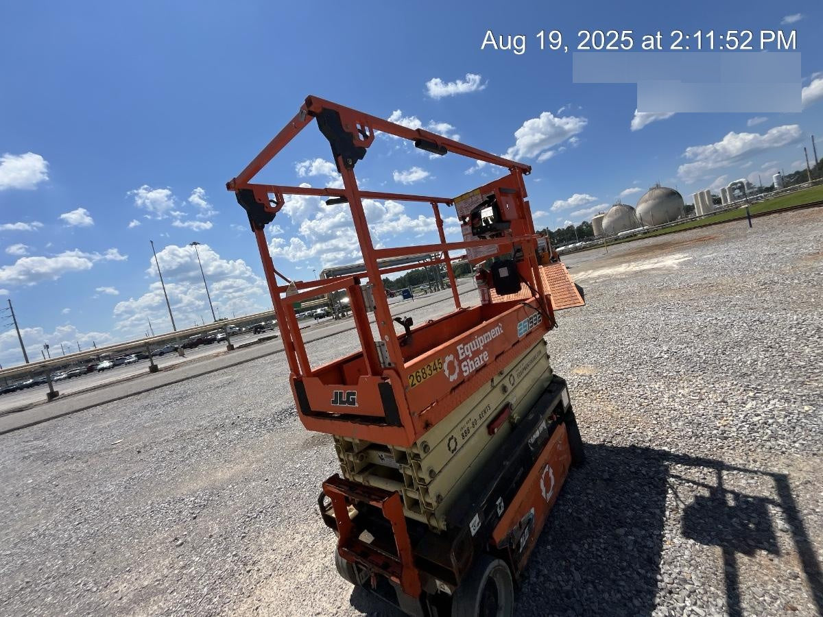 2022 JLG ES1932