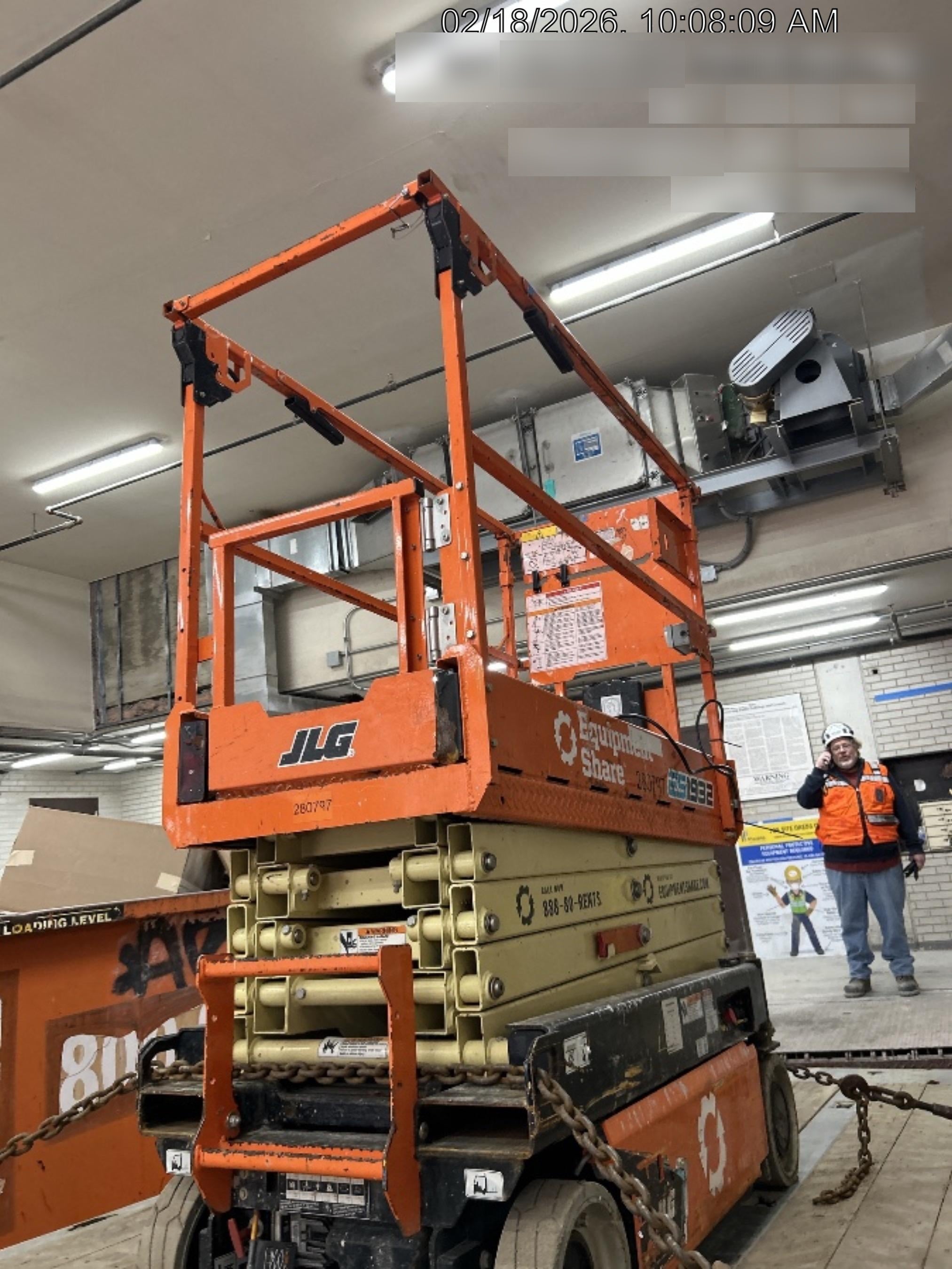 2022 JLG ES1932