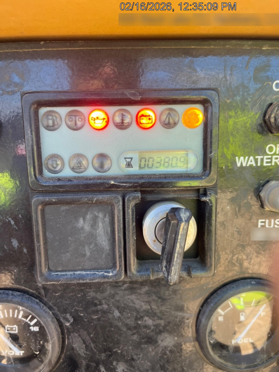 2020 Vac-Tron LP573XDT 24 HP Kohler Diesel Engine (Tier 4 Final), Includes 500 Gallon Debris Tank w/ Hydraulic Tilt, two (2) 100 Gallon Water Tanks, Low Profile Torsion Axles (12,000 GVWR), Manual Jack