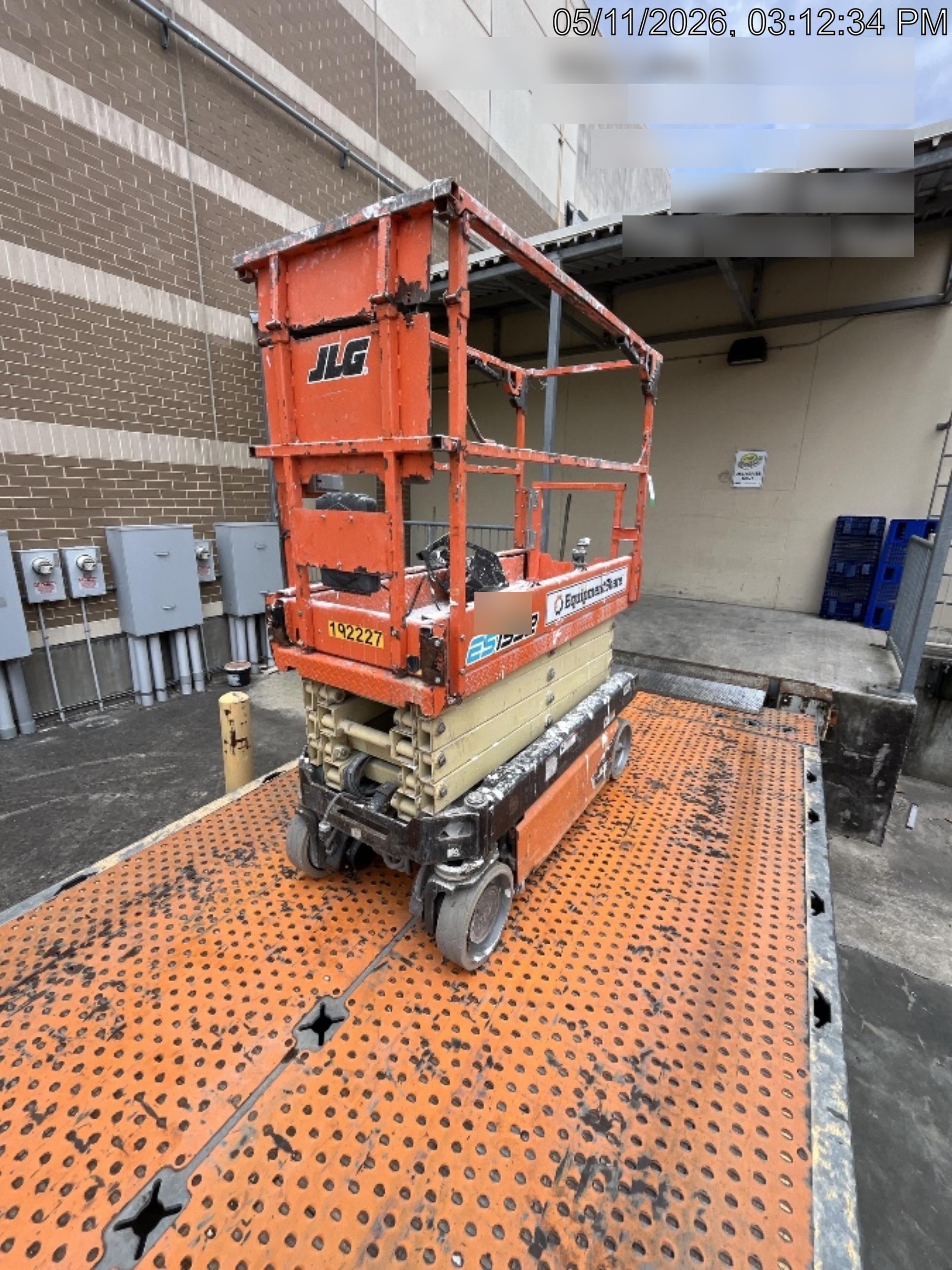 2021 JLG ES1932