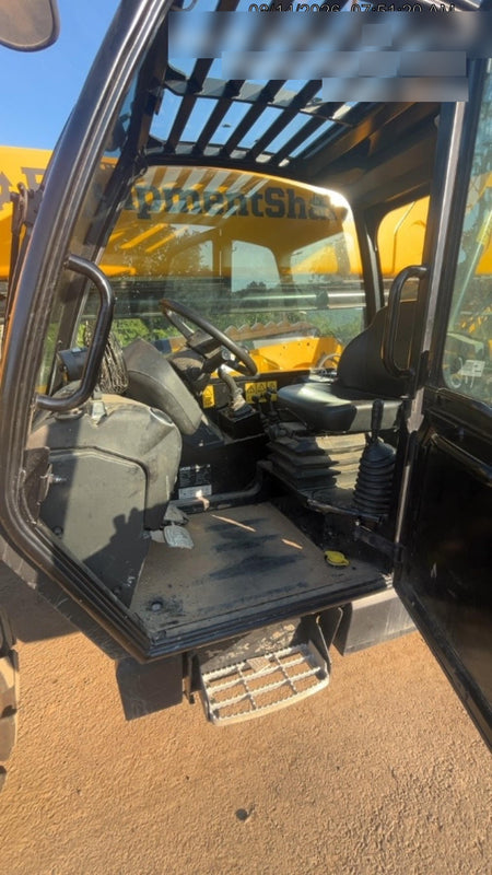 2025 JCB 509-42