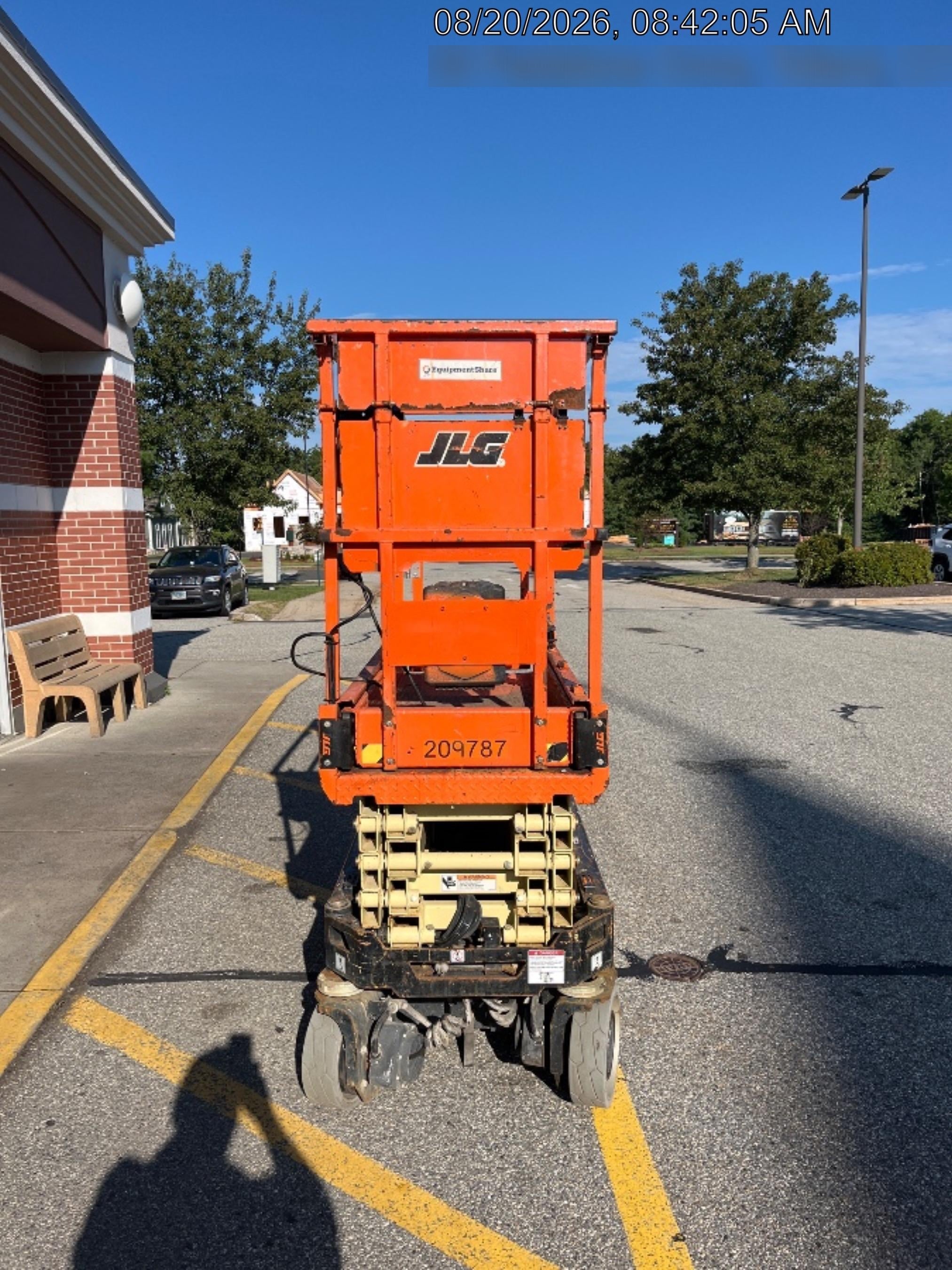 2022 JLG ES1932
