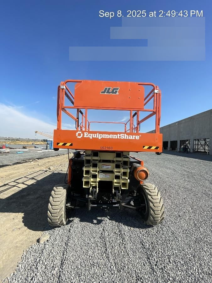2025 JLG RT4394
