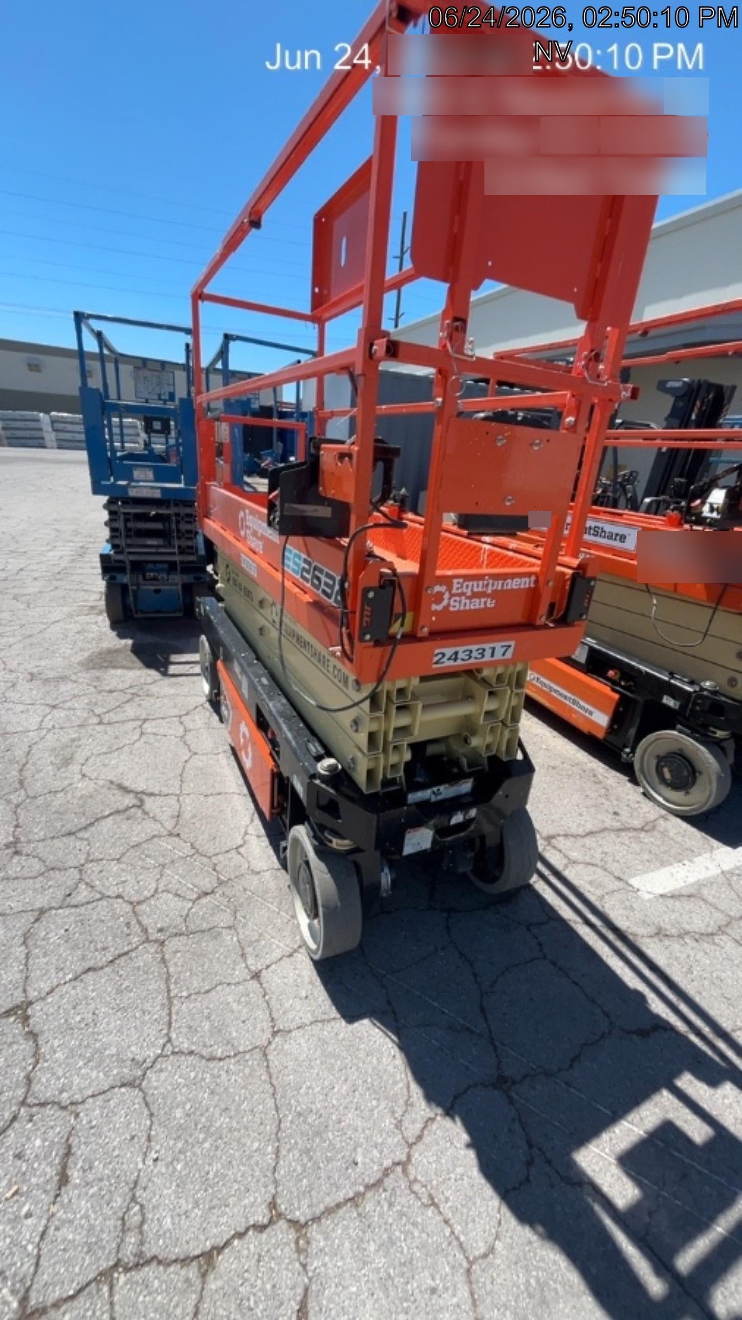 2022 JLG ES2632