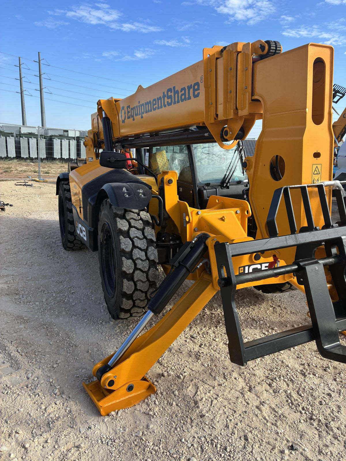 2026 JCB 510-56