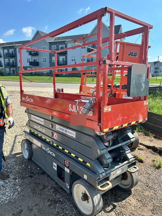 2017 Skyjack SJIII-3226 Standard Rental Specs