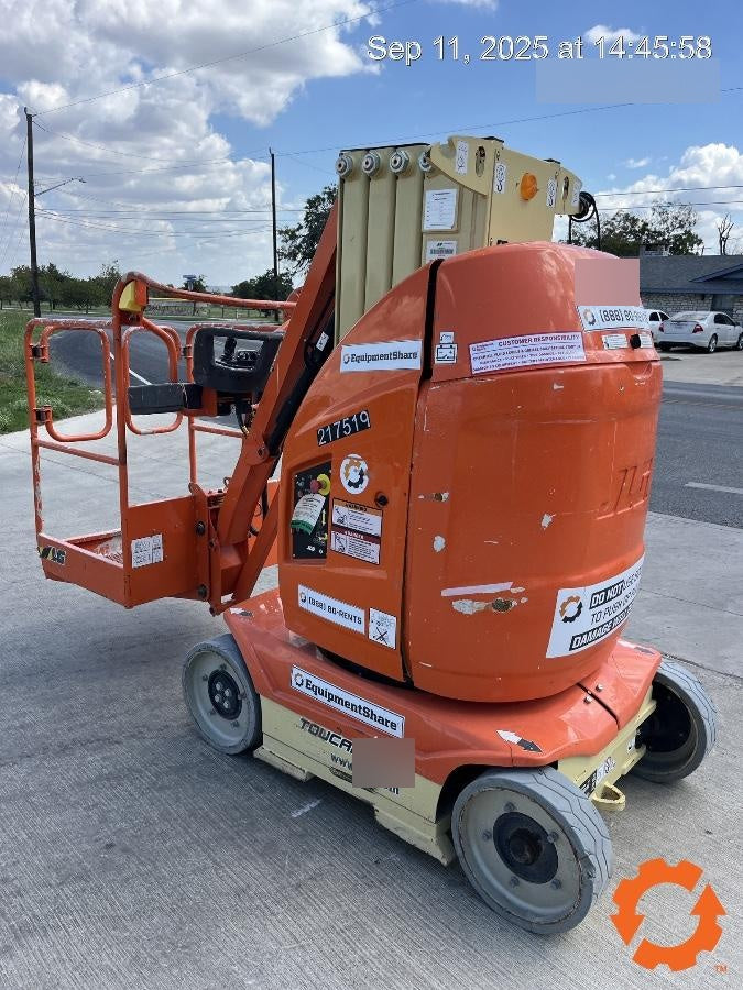 2022 JLG 26E
