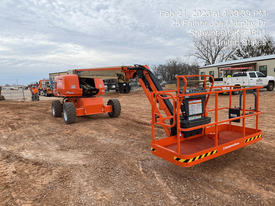2023 JLG 660SJ